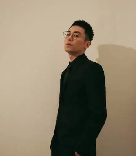 朱亚文换头像了 新剧都播好多天了就是不肯换原来有这原因