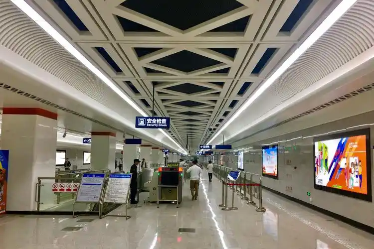 武汉轨道交通地铁7号线凤凰橙板桥站湖工大站园博园北站