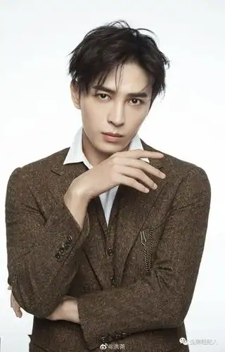 演员洪尧在正青春里我们见到了最令人心动和心碎的it男