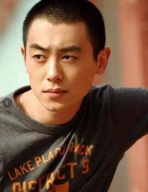 38岁的朱亚文为何无法爆火,原来无绯闻和敬业,在名利圈才是原罪