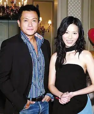 魏骏杰新恋情被曝光 与滕丽名9年恋情彻底告吹