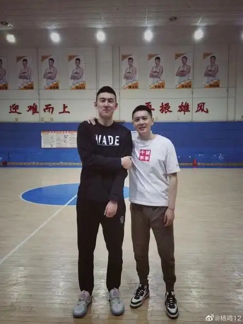 【cba全明星周末】杨鸣要上场比赛啦! - 小组讨论 - 豆瓣