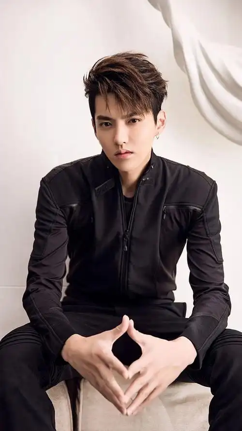 吴亦凡##kris##壁纸##手机壁纸#更多吴亦凡高清壁纸请关注微信订院排