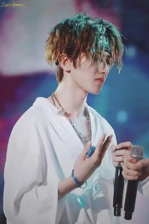 蔡徐坤照片帅气霸气,蔡徐坤图片帅气