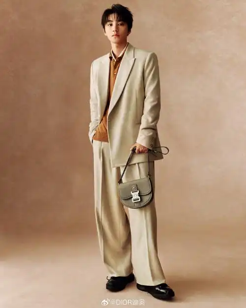 迪奥品牌大使王俊凯