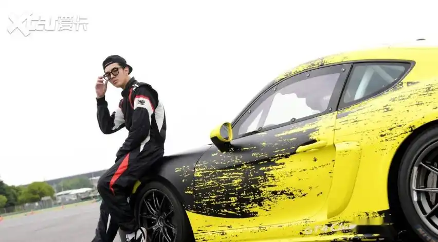 明星代言再次"翻车",保时捷中国宣布与吴亦凡终止合作,真凉了