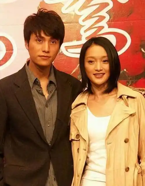 生父陈坤回答是亮点_儿子_董洁_周迅