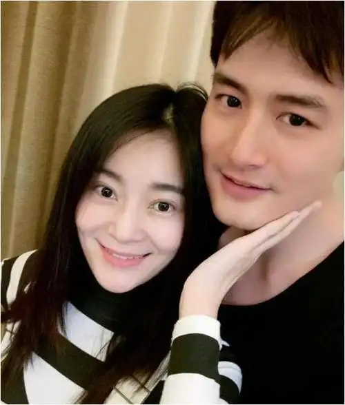 演员王媛可倒追嫁给同行,恩爱11年零绯闻,两个儿子取名一模一样