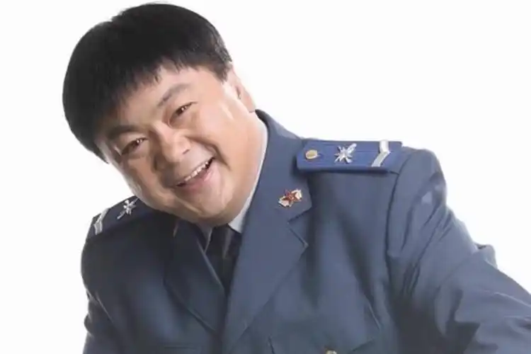 洪剑涛才是初代军艺校草?深入人心的钱掌柜,差点出演"贾宝玉"