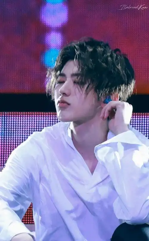 蔡徐坤的嘟嘟嘴就是加倍可爱!