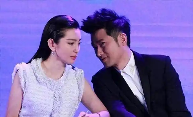 陈坤突然官宣!周迅被炸上热搜:已过25年,是时候公开关系了!