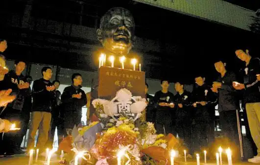 我国航天之父钱学森昨日去世 享年98岁