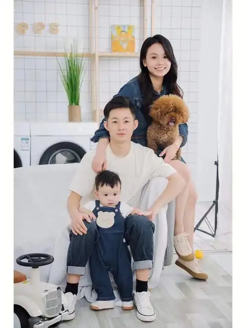 这样拍全家福超甜干净又温暖