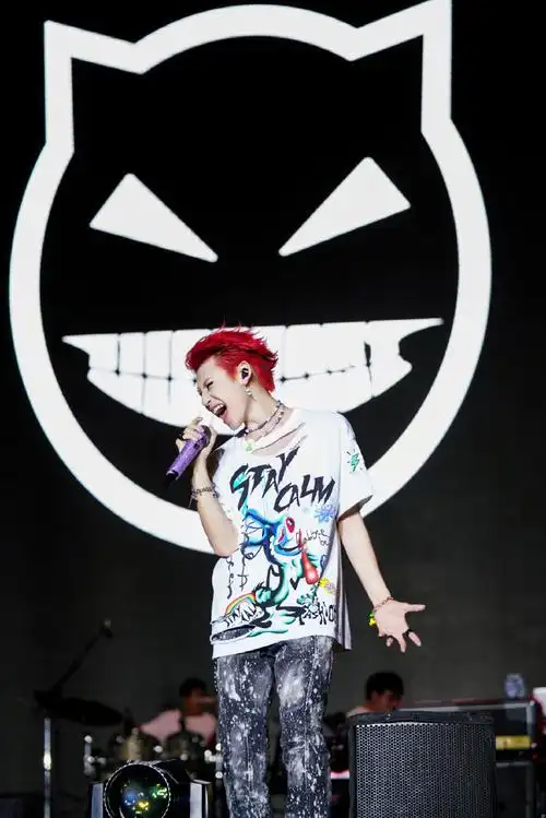 ninepercent新闻210523小鬼以出格小丑妆亮相造氧音乐节王琳凯占据