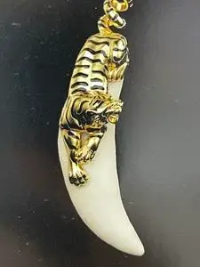 七特珠宝包金包银套狼牙老虎熊牙虎爪熊爪k金定制款吊坠来图定制