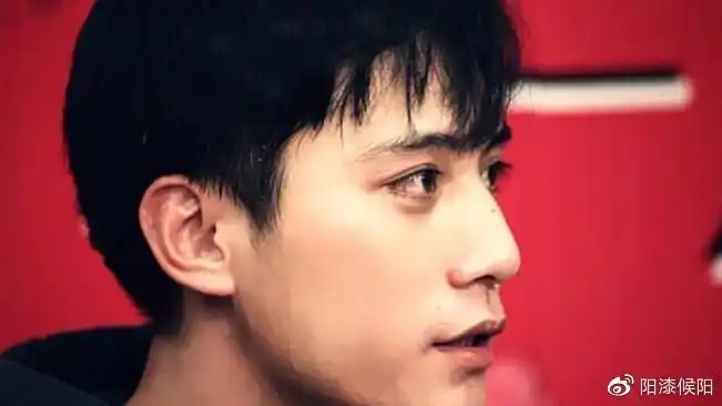 他是谢娜前男友,19岁爆红,23岁成为影帝,却抑郁5年险些轻生