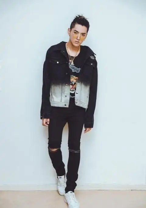 帅哥照片男歌手吴亦凡最新帅气写真图片17帅哥猛男文章小虾米