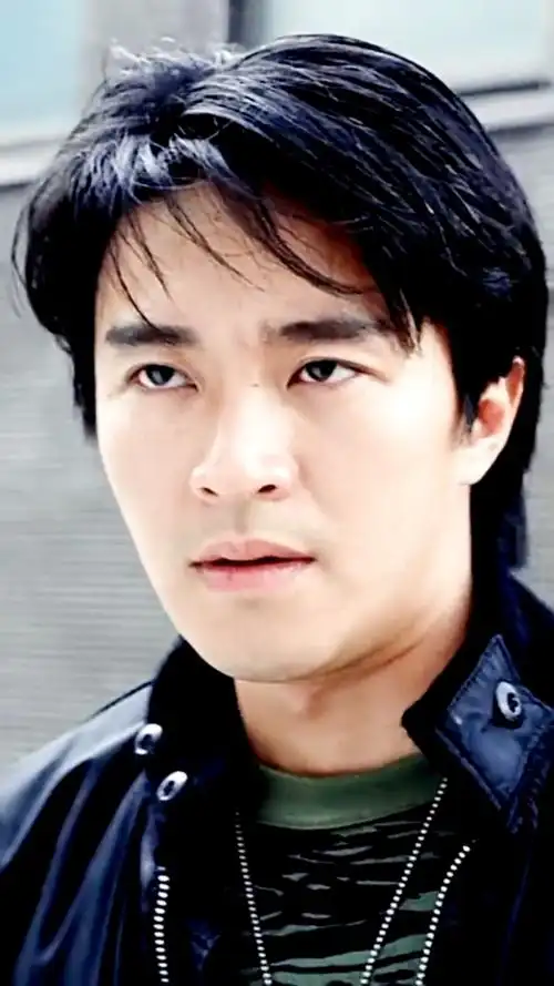 星爷在帅和气质这一块,拿捏的是准准的吧?