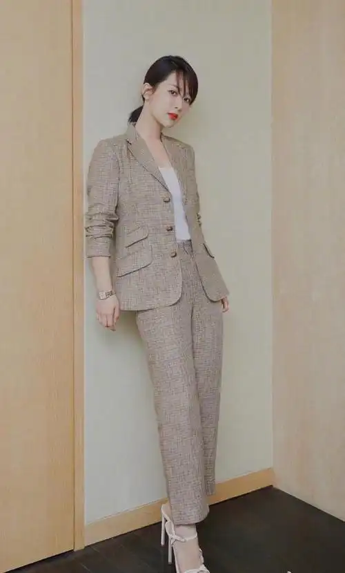 舒淇真是敢穿真空穿西装配阔腿裤走红毯被气质惊艳到了