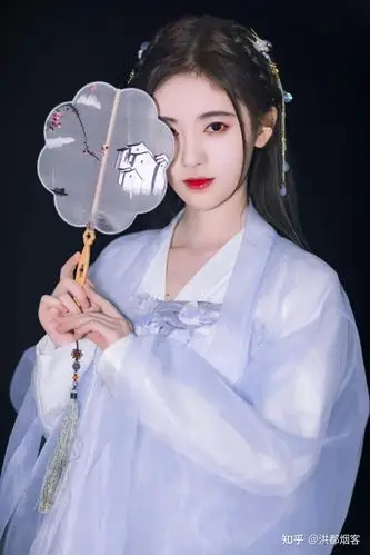 四千年一遇的美少女古装扮相太迷人她名副其实