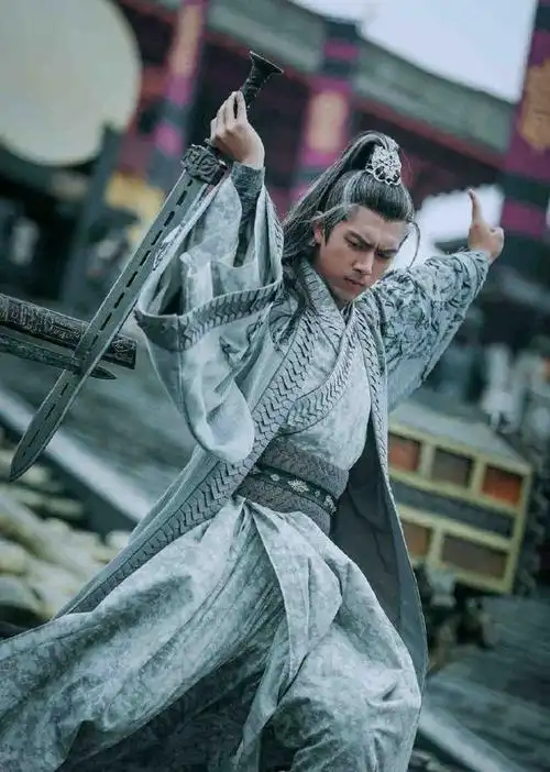 李现将军造型|古装|现代装|自拍_网易订阅