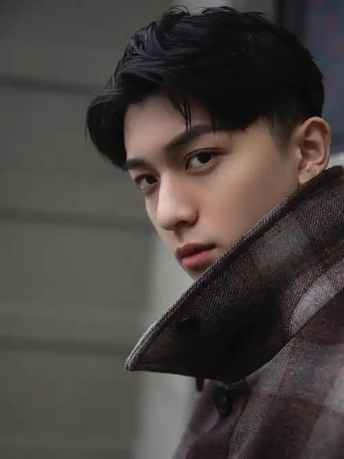 拍了亲爱的吾兄男主72赵英博艺人拍摄