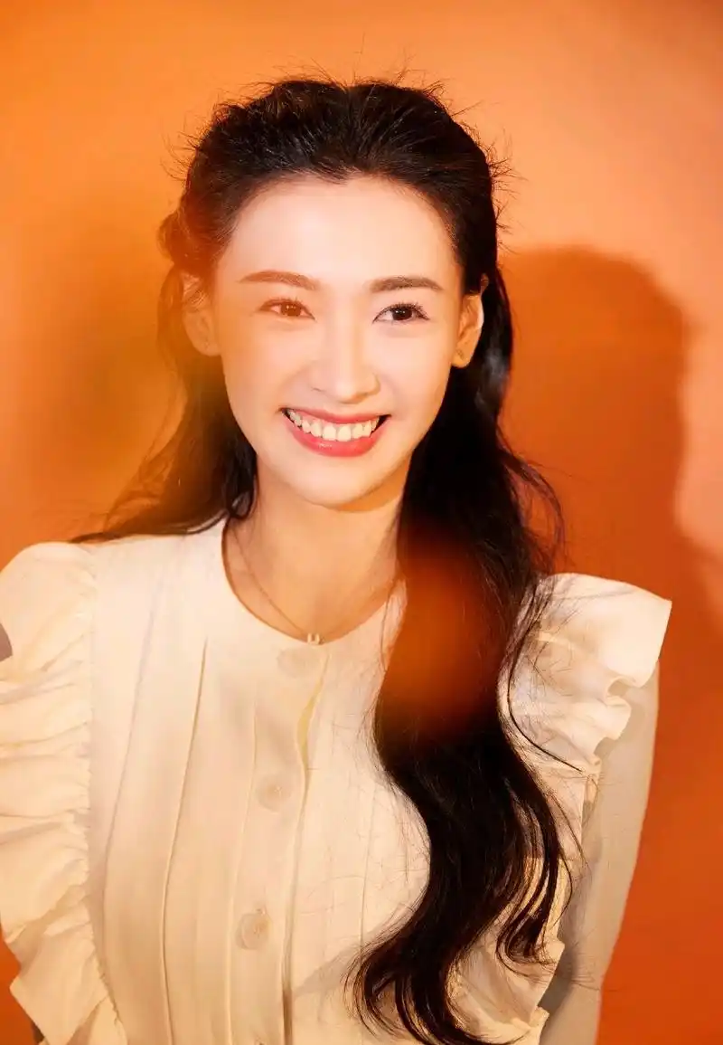 精美图集|丁笑滢美图欣赏