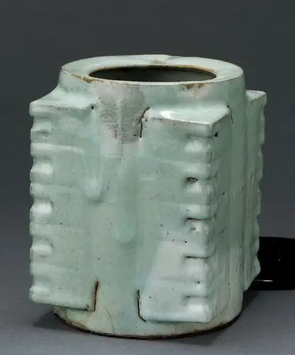 南宋68修内司官窑琮式瓶68_南宋68修内司官窑琮式瓶68估价