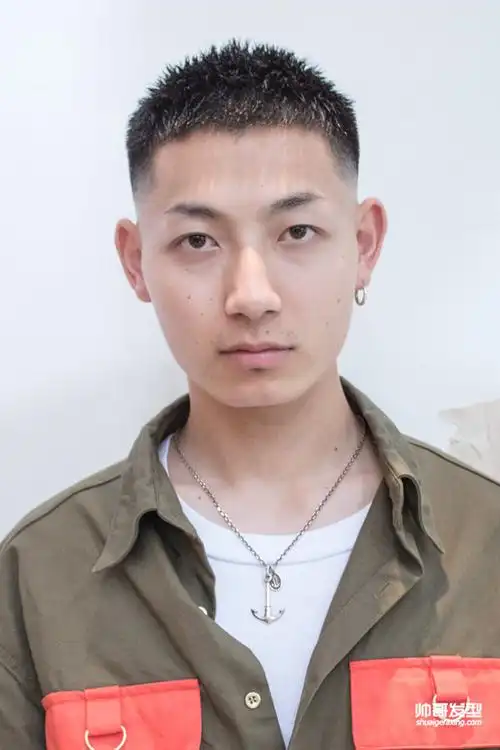 男生短发怎么剪好看 男生超短的发型图片-男生短发-帅哥发型网