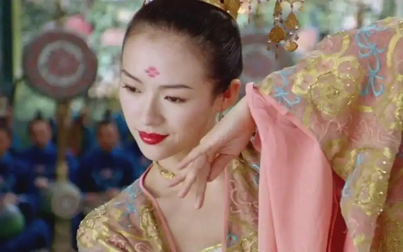 《十面埋伏》章子怡上演惊艳水袖舞,和金城武相爱相杀