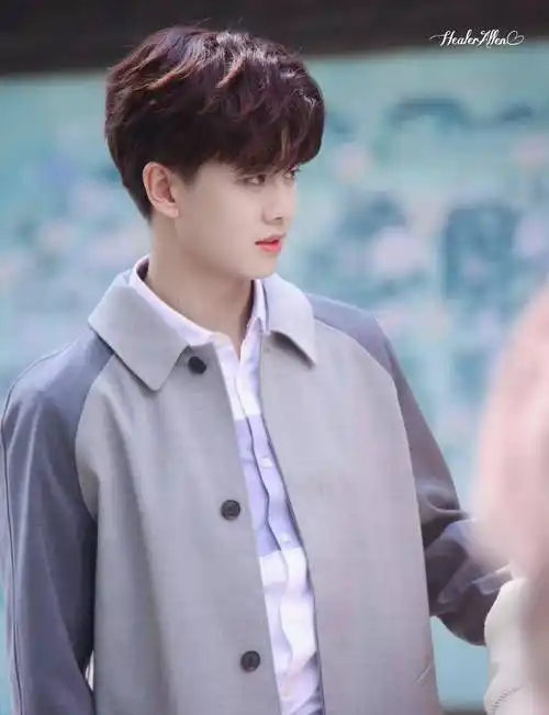 任嘉伦的两个周生辰明明都很虐,为何观众却更加怀念《周生如故》_一生