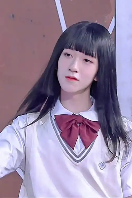 贺峻霖[超话]# #贺峻霖女装也太美了# . 来自·心动加冰· - 微博