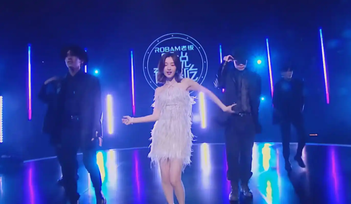 毛晓彤这舞蹈太美了,身材妖娆不愧是你 #毛晓彤