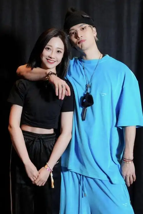 鹿晗|乐器|击剑|张艺兴|约演唱会|美国民俗音乐_网易订阅