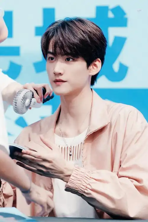 98周柯宇0517生日快乐##周柯宇广州巡演##周柯宇首次个人巡演