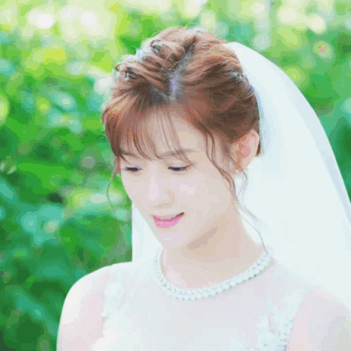 陈意涵estella《不可思议的晴朗》gif.