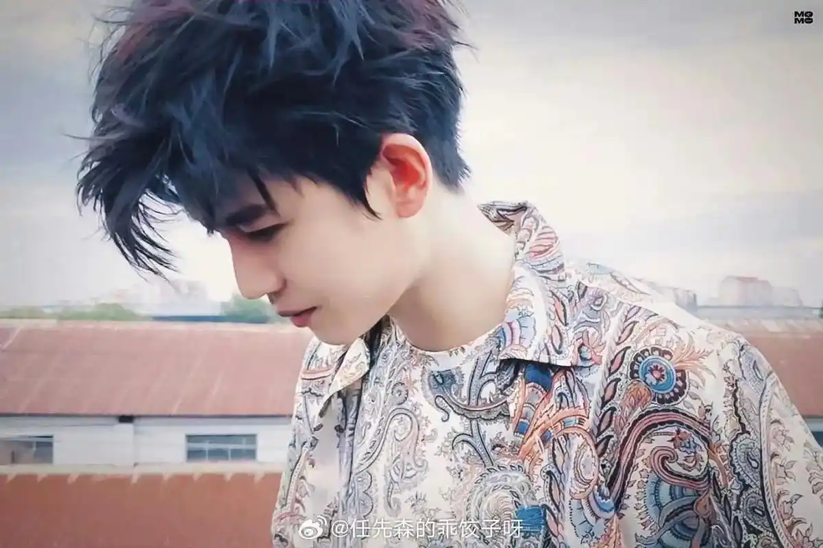 任嘉伦 #一任千面 #美度品牌代言人任嘉伦 欣赏下超宝帅气 - 抖音