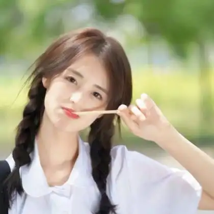 阳光头像女活力