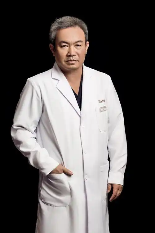 吉光宇传记|一个温暖纯良不舍爱与自由的皮肤科医生