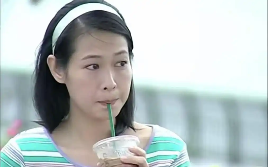 [粉红女郎mv]一辈子的孤单-刘若英 大宝再次回来联合他人骗取小萍500