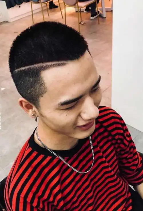 男生帅冲天的圆寸头发型 最潮酷的超短直发打造 - 男士短发 - 发型社