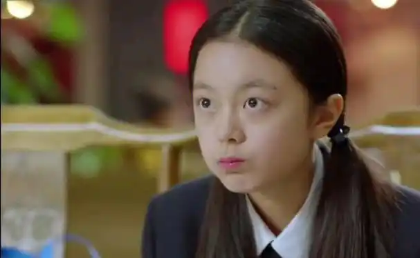 捕捉到一个金琴琴