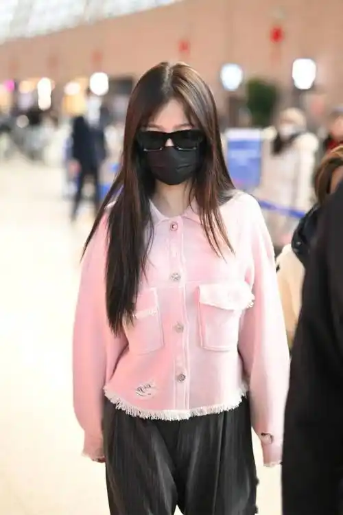 女明星机场全类型穿搭,快来pick你想要的感觉_图片_视觉_来源