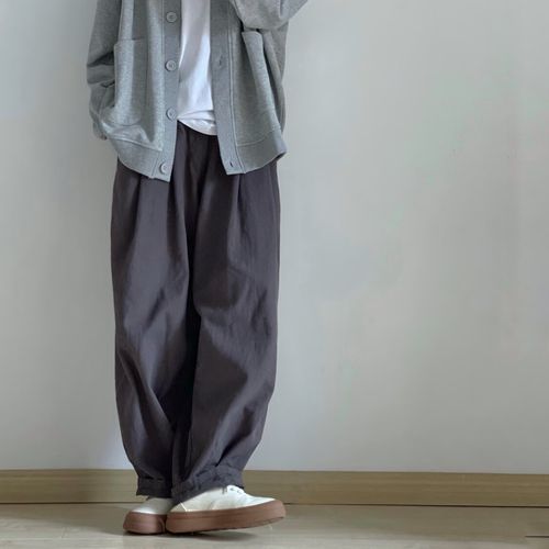 txschif搭配马丁靴的裤子女生秋冬日系慵懒风男女中性风穿搭灰色宽松