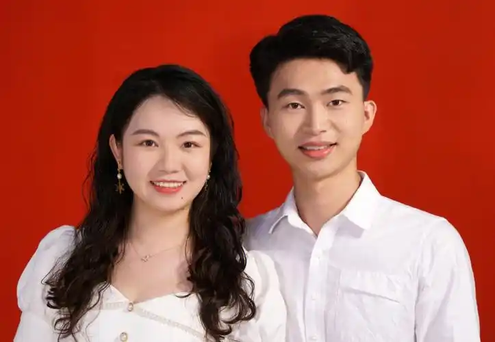 结婚登记照拍好啦开心开心好开心090909