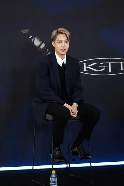 金钟仁:solo舞台既紧张又心动 伯贤给我很大力量