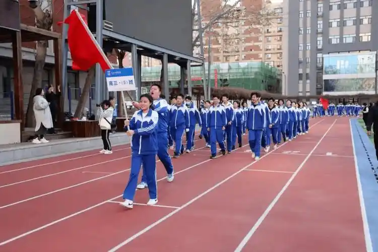 长春热门高中校服颜值大盘点!哪所学校赢了?_实验_祝新高_解放大路