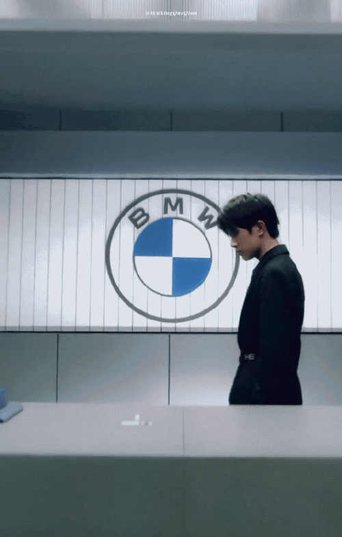 宝马新生代代言人##bmw便利店遇见易烊千玺##易烊千玺特别设计款车模