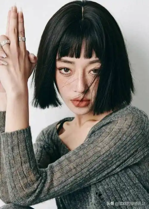 最近火了一种发型叫:"一刀切",免打理又减龄,让你阿姨变姐姐_风格