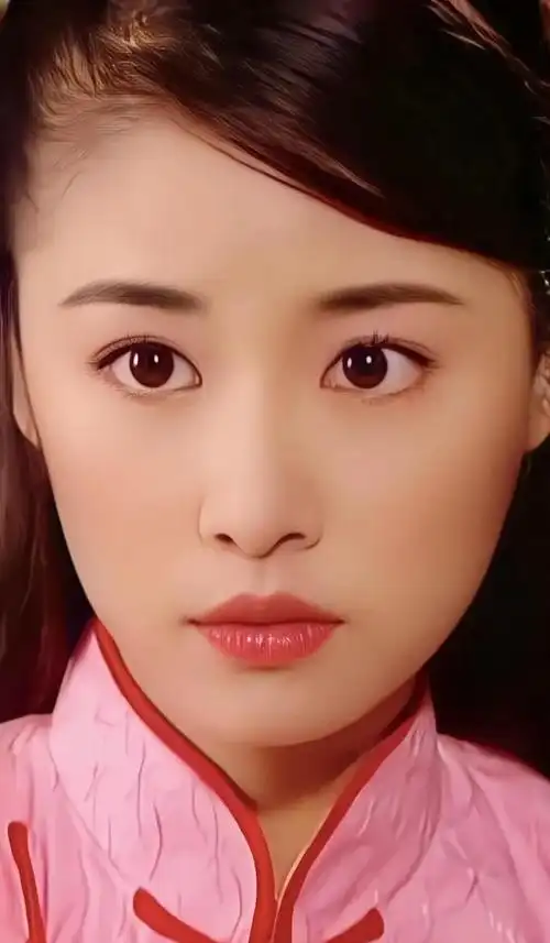 林心如年轻时清纯灵动,活泼可爱!__财经头条